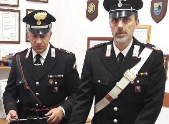 Montalto Ligure, deteneva armi (di cui una rubata) illegalmente: 61enne arrestato dai carabinieri