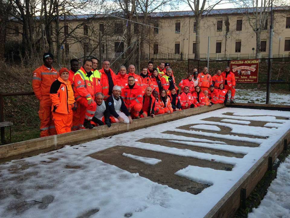 Nella morsa del gelo e della neve i volontari della Riviera in prima linea a Norcia