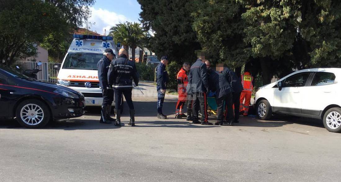 Dà in escandescenza al Sert e si scaglia sul personale: soccorso difficoltoso a Bordighera