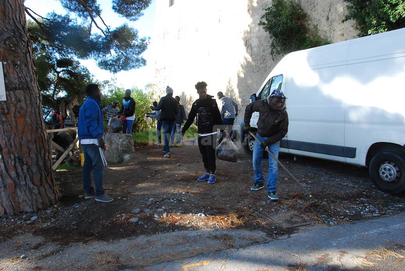 Giornata di pulizia al Forte dell'Annunziata di Ventimiglia