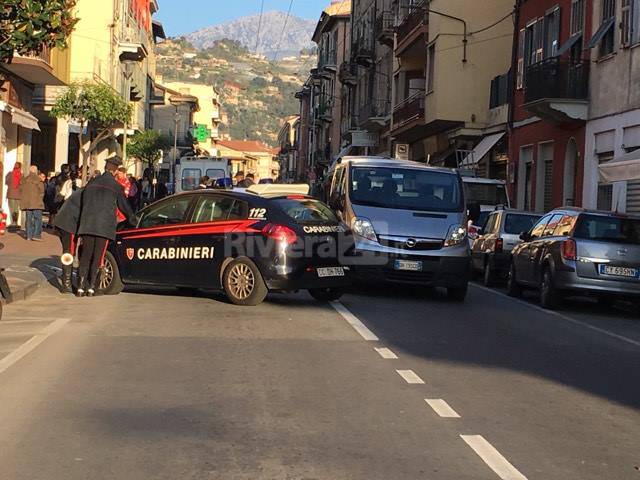 Tragedia all&#8217;alba a Ventimiglia:  scontro tra due scooter, un morto