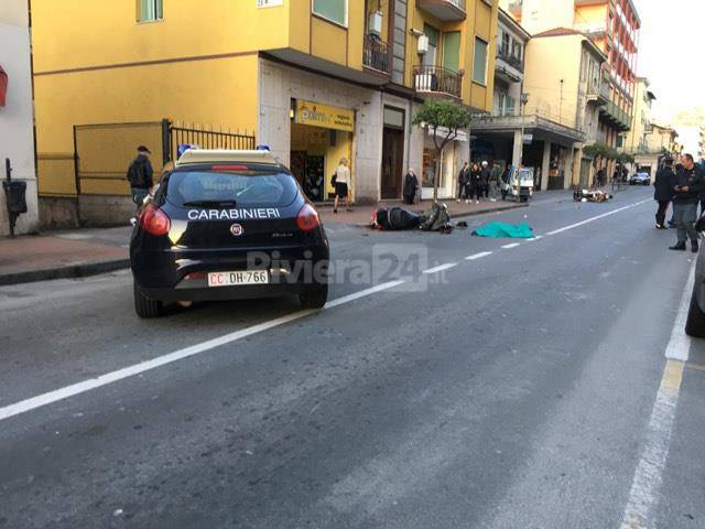 Tragedia all'alba a Ventimiglia:  scontro tra due scooter, un morto