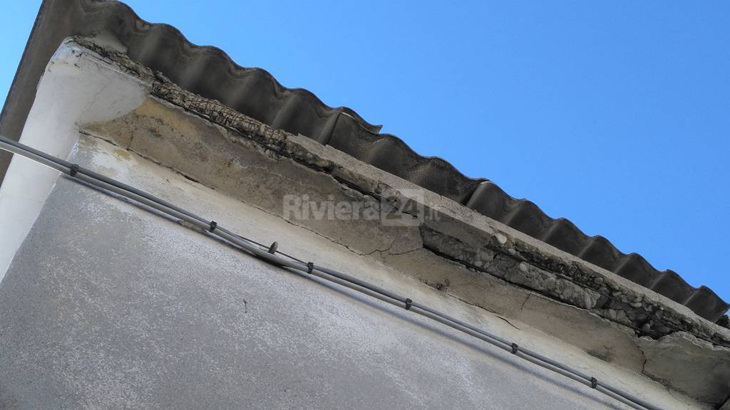 Cimitero Monumentale chiuso, il dolore di una madre "I defunti gridano vendetta al cospetto di Dio"