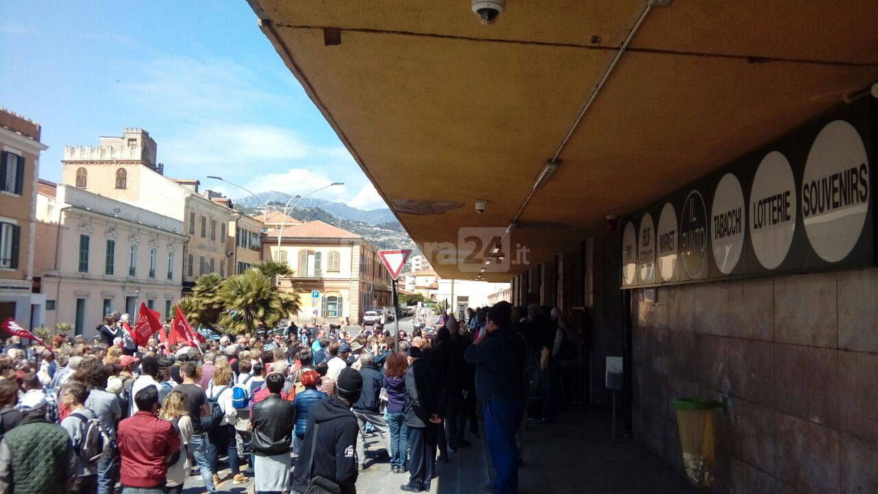 "Per la solidarietà, contro l’intolleranza", la manifestazione per il diritto all'accoglienza