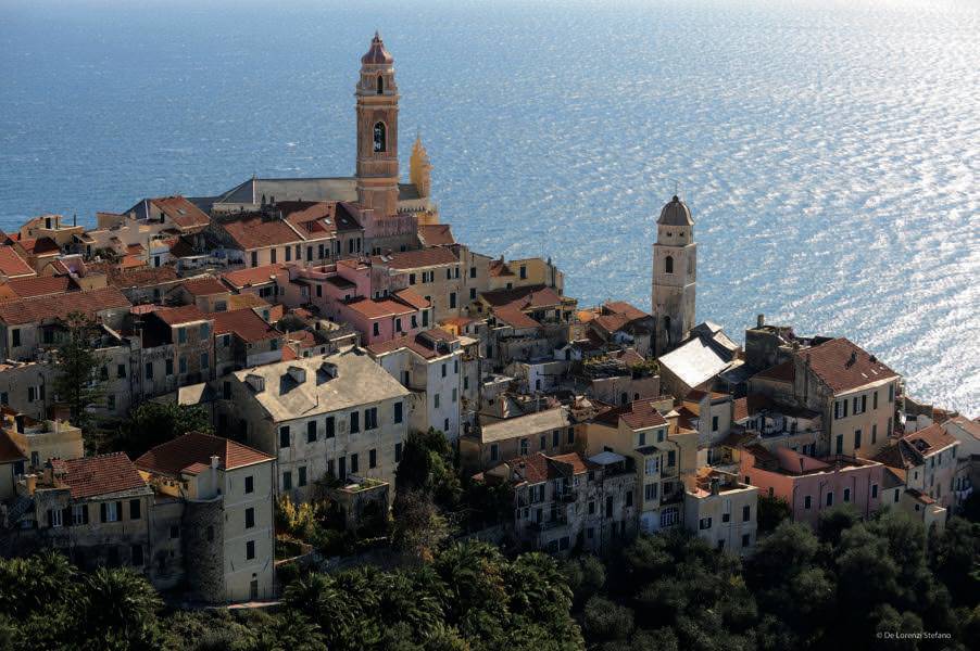 Portare i capolavori dei grandi artisti in mostra nei borghi più Belli d’Italia come Cervo