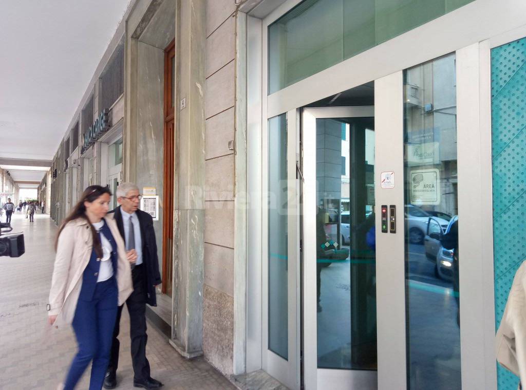 Tfr e tredicesime, per gli operai Tradeco ci sono gli assegni circolari della Banca Carige