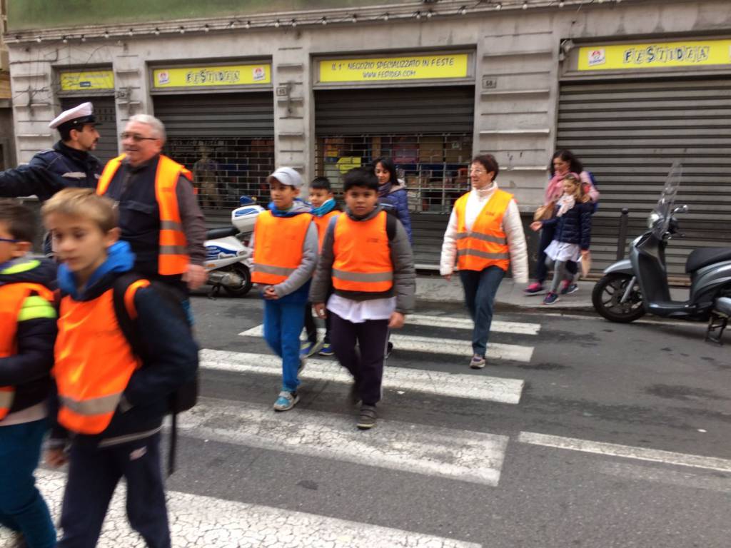 Sanremo, i bambini del Pedibus aprono il “Festival della salute”