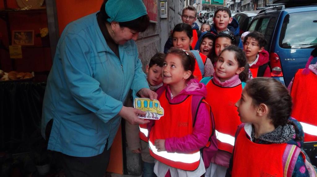 Sanremo, i bambini del Pedibus aprono il “Festival della salute”