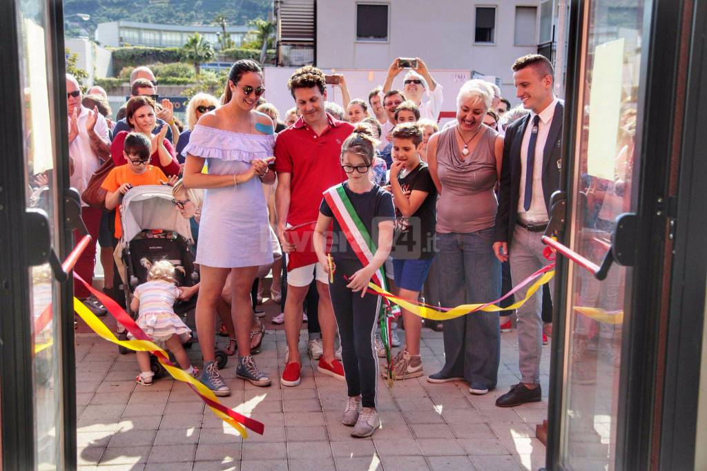 Taglio del nastro per la nuova piscina comunale di Taggia