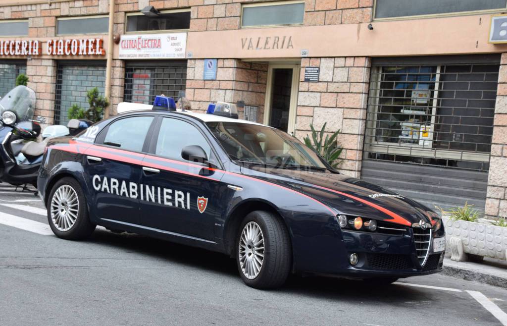 Sanremo, accoltellamento in strada a Borgo Tinasso: un ferito grave