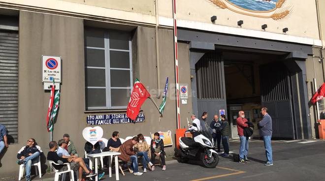 Imperia, incontro tra le delegazioni dei sindacati Cisl e Cgil e i vertici della Colussi