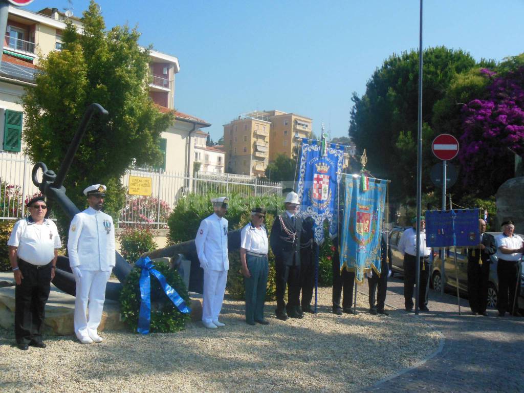 Imperia, si è tenuta questa mattina la celebrazione della “Giornata della Marina Militare”