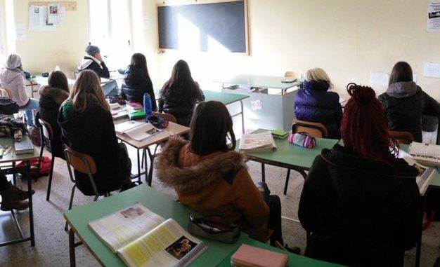 Scuola agli sgoccioli, ultima settimana di lezioni poi via agli esami di terza media e maturità