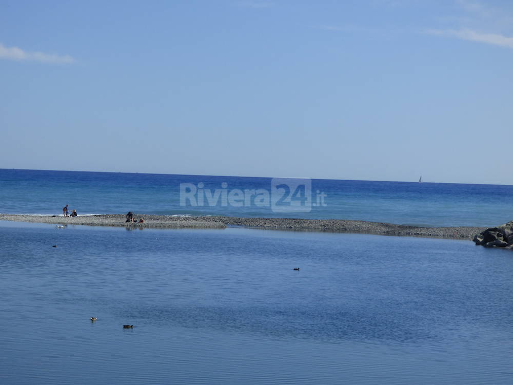 Ventimiglia, intervento foce Roja. Ballestra torna all’attacco: “Inutile e costoso. La foce è di nuovo come prima”