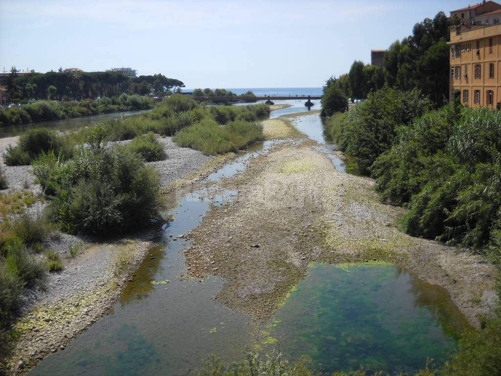 intervento fiume roja