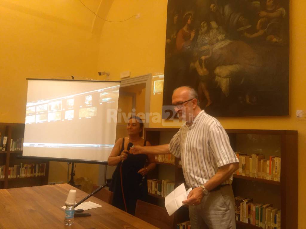 Taglio del nastro alla Biblioteca Aprosiana nel centro storico di Ventimiglia