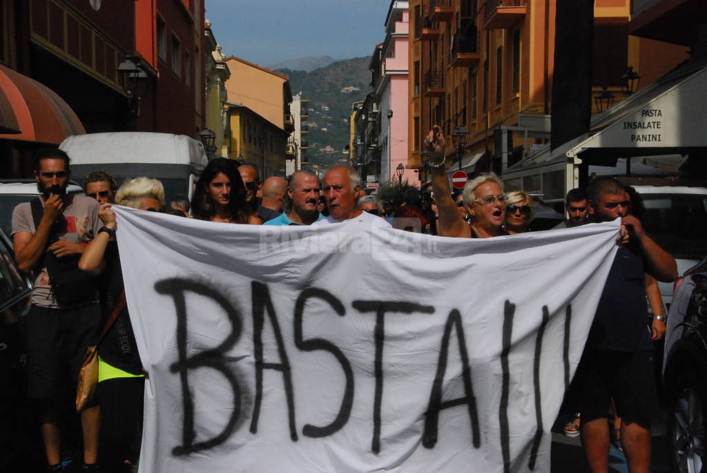 Adesso basta ventimiglia