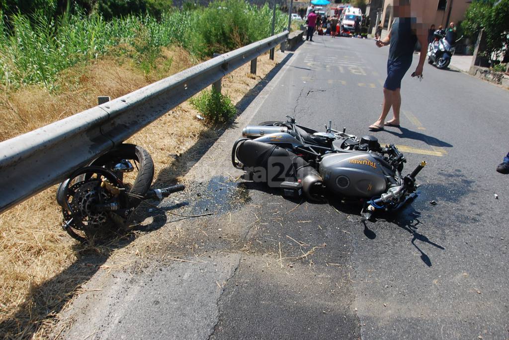 San Biagio della Cima, gravissimo incidente in moto: centauro in fin di vita