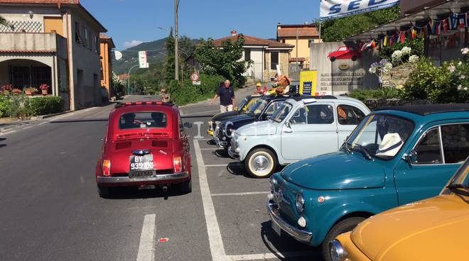 L’edizione del meeting Internazione di Fiat 500 di Garlenda premiata a Sanremo