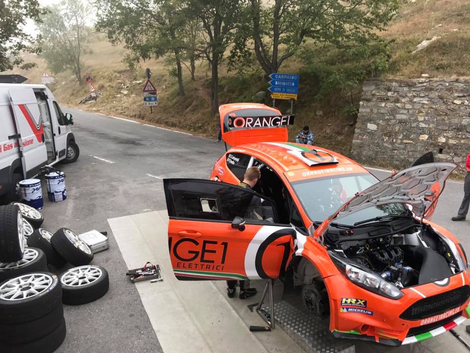 Campedelli e la sua Ford Fiesta R5, test drive sulle strade del Sanremo