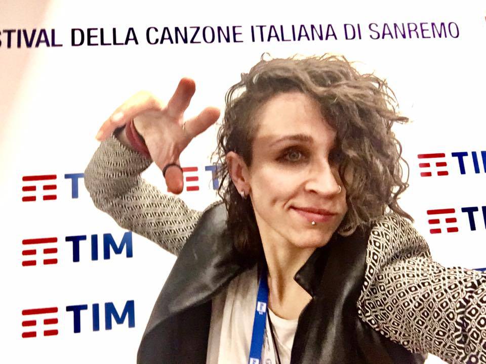 Alex Bartolo dalla sala stampa del Festival di Sanremo fino a Buenos Aires per insegnare italiano