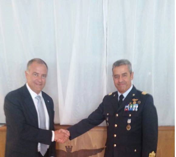 Imperia, il Presidente del Consiglio Comunale Diego Parodi presente alla cerimonia avvicendamento Aeronautica Militare