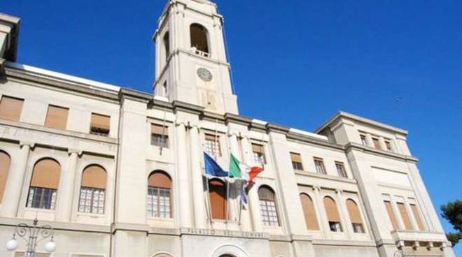 Giornata mondiale contro la violenza sulle donne, la facciata del Palazzo Comunale di Imperia verrà illuminata di arancione