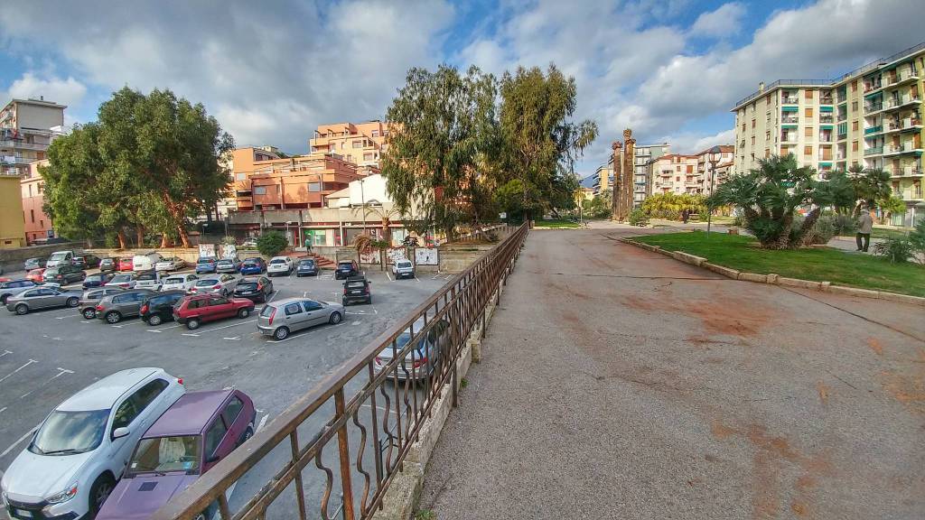 Riviera24-parcheggio viale delle palme