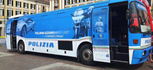 Al Festival di Sanremo c’è anche il “Pullman azzurro” della polizia stradale