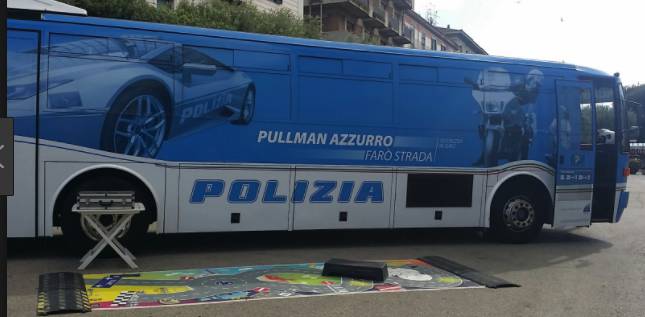 Al Festival di Sanremo c’è anche il “Pullman azzurro” della polizia stradale