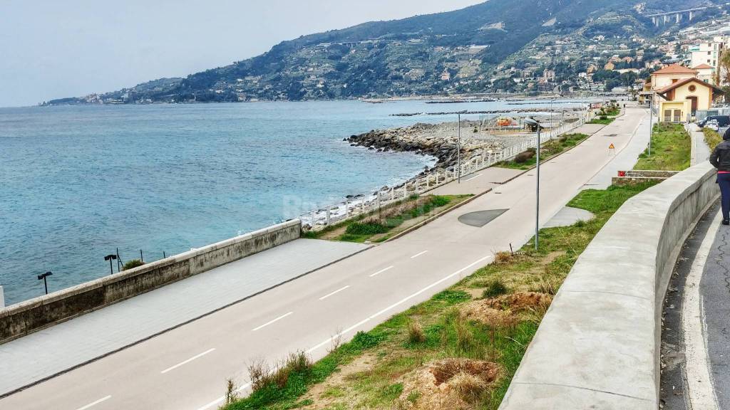 Ospedaletti, piazzale al mare e strade comunali: il Comune stanzia 550 mila euro per i lavori di recupero