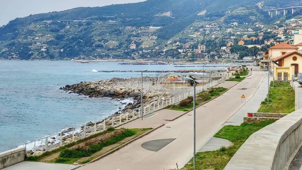 Ospedaletti, piazzale al mare e strade comunali: il Comune stanzia 550 mila euro per i lavori di recupero