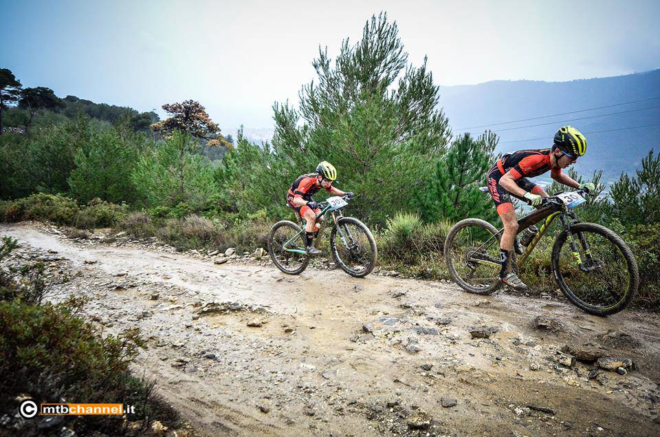 Matteo Siffredi del Rusty Bike Team Icer Costruzioni vince a Laigueglia