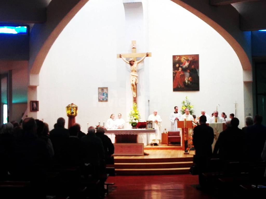 Vallecrosia ricorda mons. Palmero scomparso cinque anni fa, chiesa gremita per il primo parroco di San Rocco