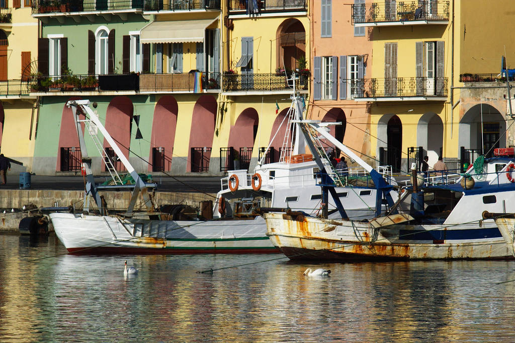 oneglia porto imperia 