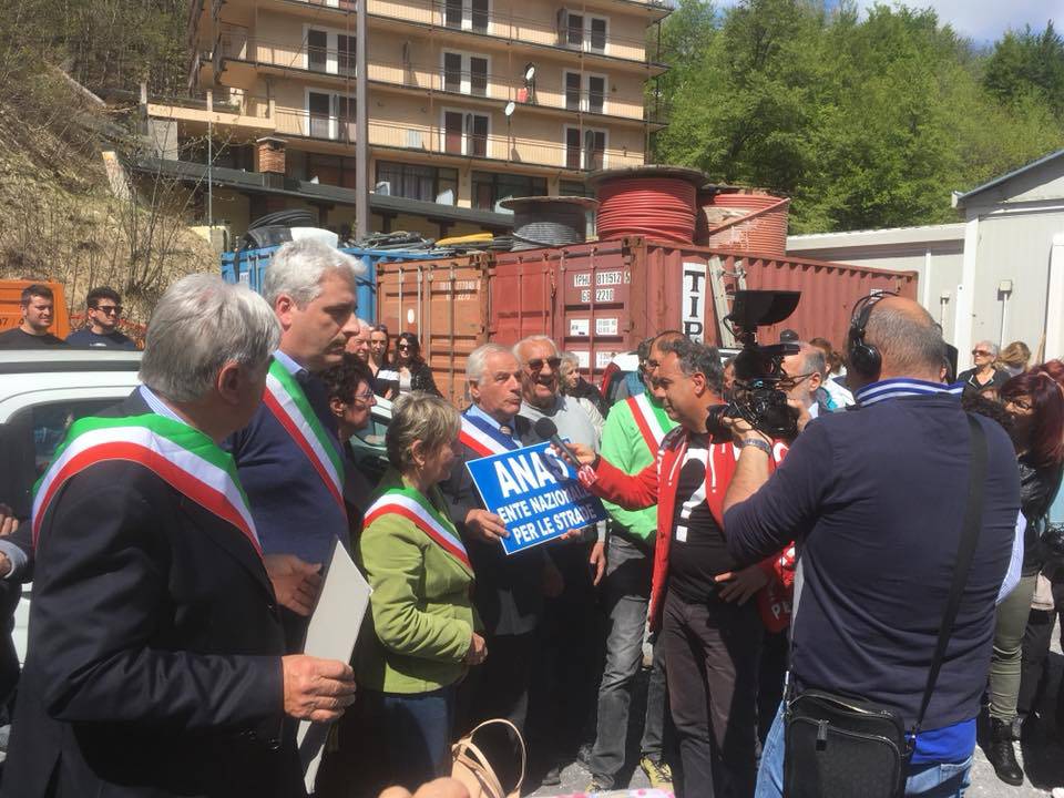 protesta colle di tenda