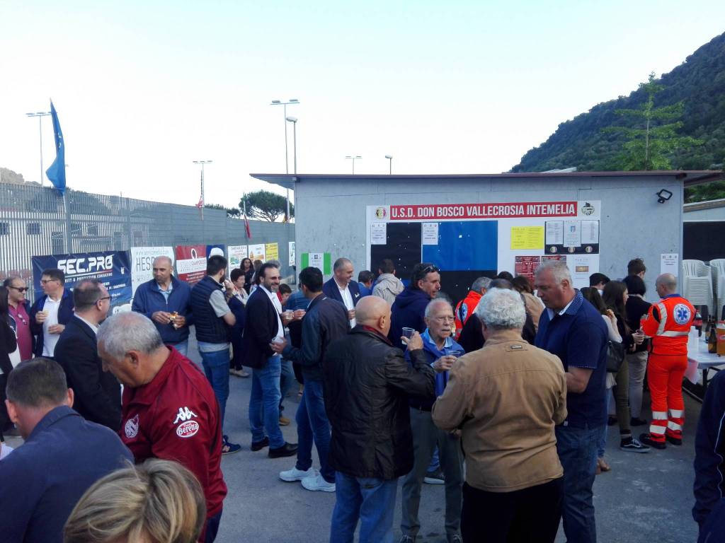 Il Don Bosco Vallecrosia Intemelia inaugura il nuovo campetto sintetico e intitola la Scuola Calcio "Mauro Rabozzi"