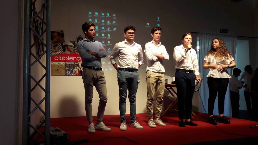 Sanremo, i ragazzi del liceo Cassini presentano “Tenco: un album dopo l’altro”