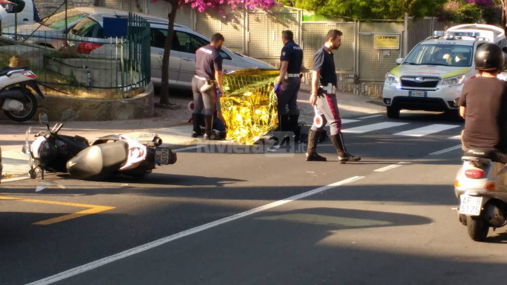 riviera24-accoltellato a morte in via Padre Semeria: è caccia all'uomo