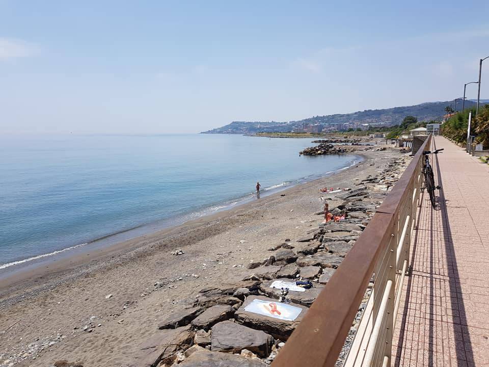 spiaggia riva ligure 