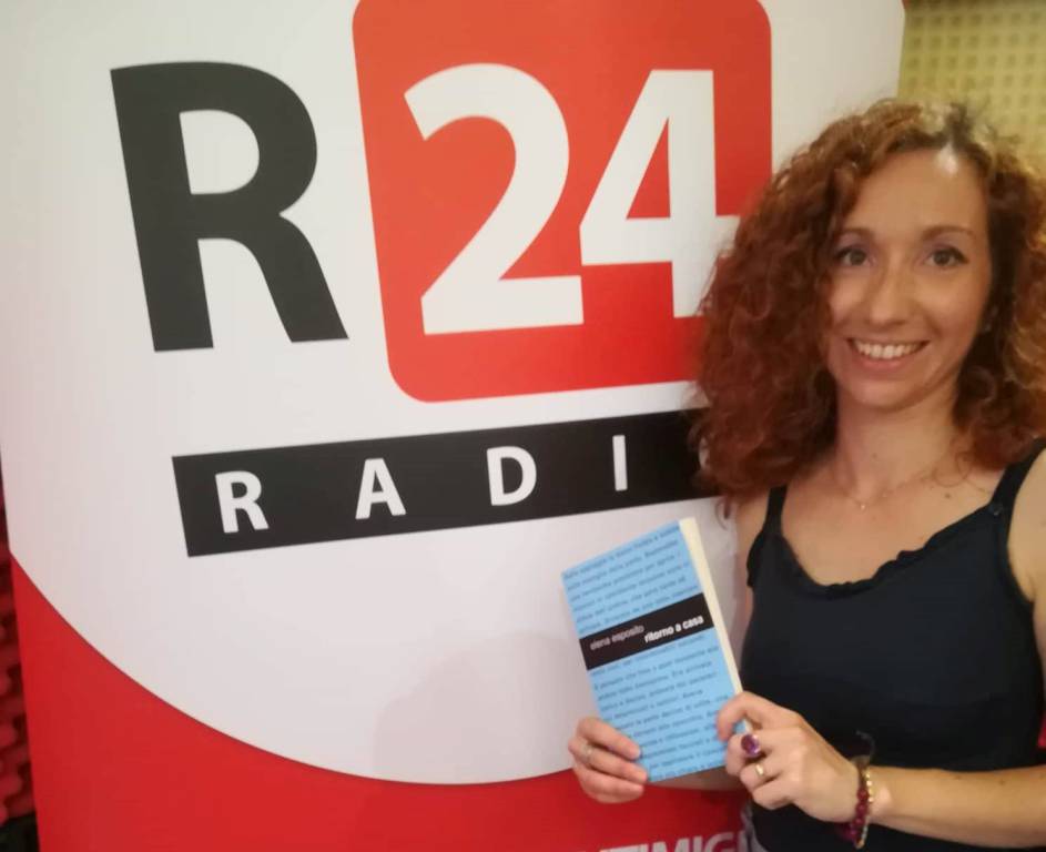 Elena Esposito presenta il suo libro d’esordio ai microfoni di R24 Radio