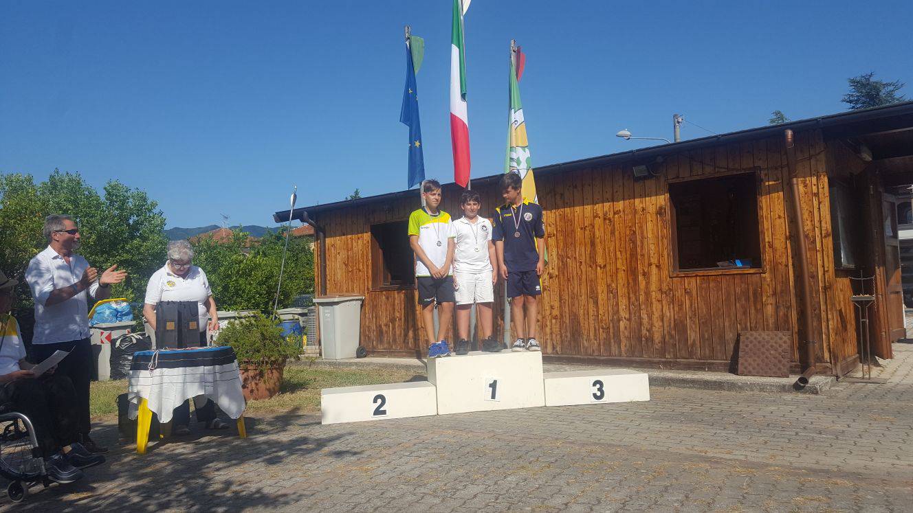 Alessia Ghilino e Giacomo Cassini dell’Archery club Ventimiglia campioni regionali a Sarzana