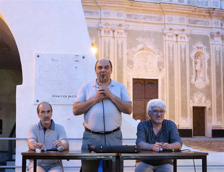 Riva Ligure, applausi per Graziano Consiglieri e Antonello Ascheri all’apertura della rassegna letteraria “Sale in Zucca”