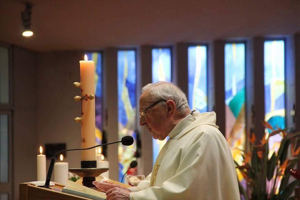 Vallecrosia, è morto don Umberto Collecchia: parroco emerito della parrocchia di San Rocco