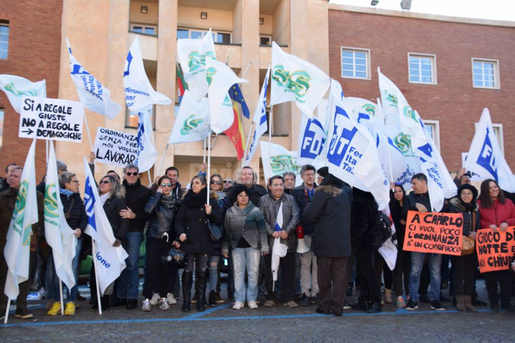 Manifestazione contro ordinanza Ioculano