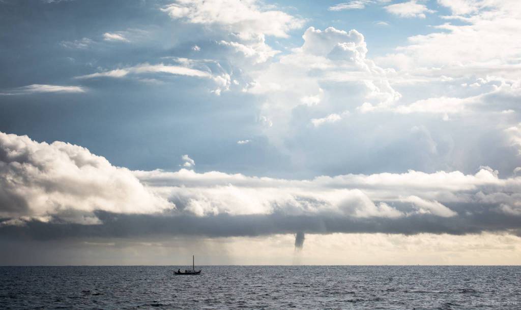 Maltempo in Costa Azzurra, spettacolare tromba marina davanti Antibes