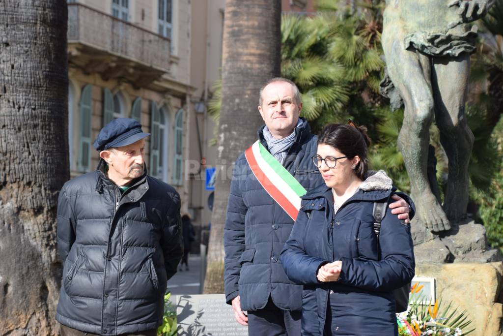 Sanremo ricorda le vittime della Shoah. Cerimonia commemorativa in corso Mombello