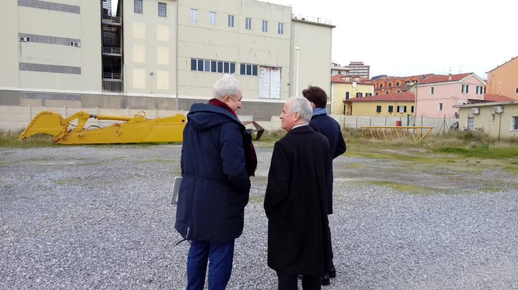 Col sindaco Claudio Scajola visita di Colussi: “Non siamo speculatori. I disoccupati? Ci penserà Di Maio”