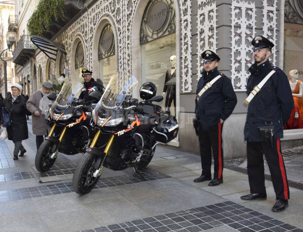 riviera24 - Carabinieri sorvegliano il 69° Festival di Sanremo