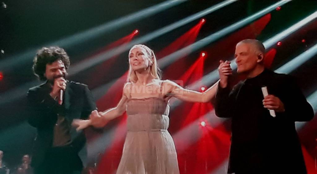 Musica, danza e poesia sul palco di #Sanremo2019 con Fabrizio Moro, Neri Marcoré e i ballerini Abbagnato e Vogel